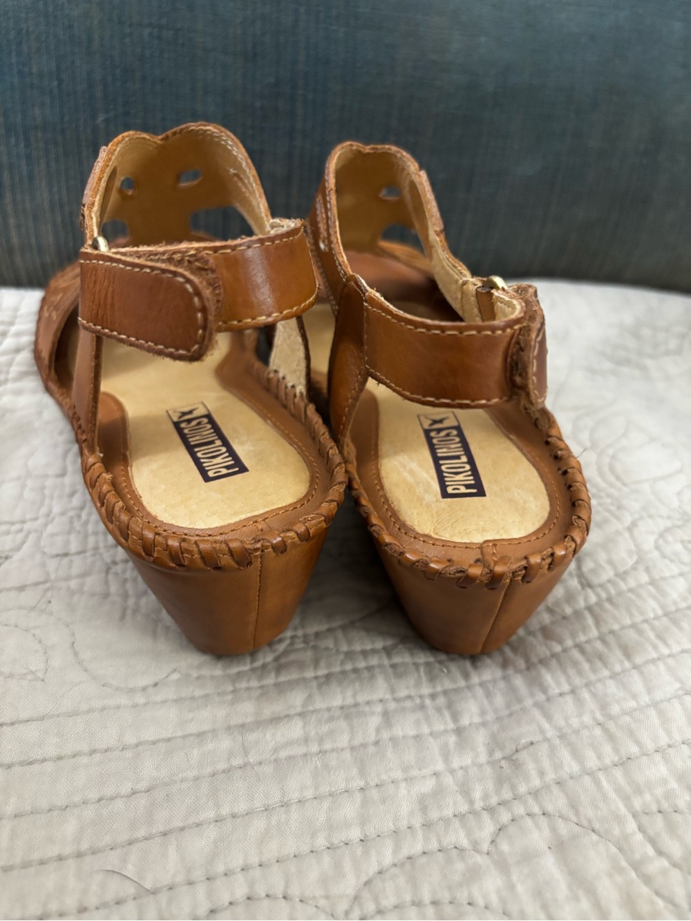 Pikolinos Margarita brown leather T Strap sandals - Picture 6 of 10